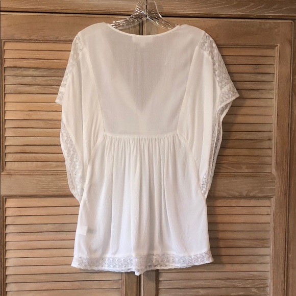 Oversized Two by Vince Camuto Tunic - Picture 3 of 3